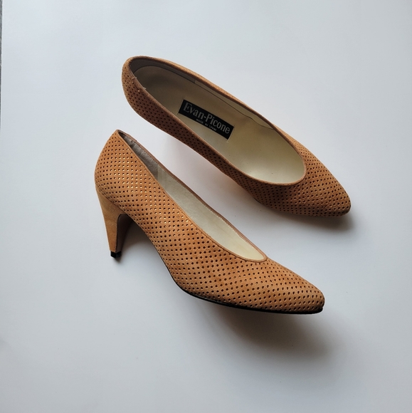 NWOT! EVAN-PICONE RUST COLORED PERFORATED STYLE SUEDE HEELS - Picture 3 of 6